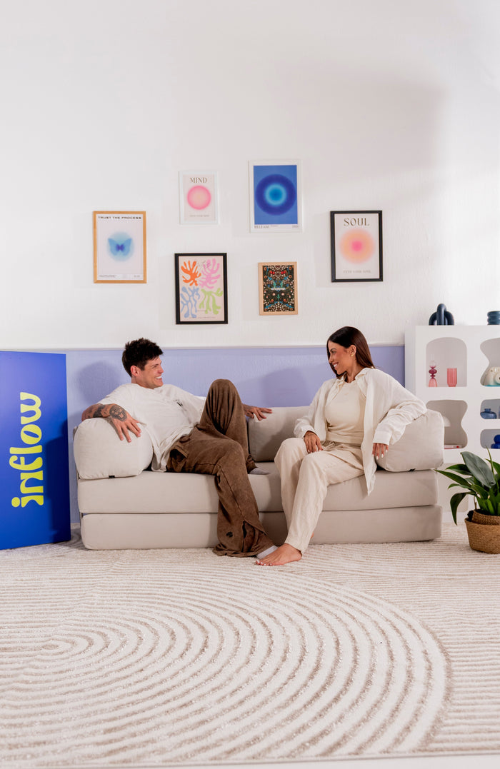 Sofá cama compacto moderno para viver sem atrito