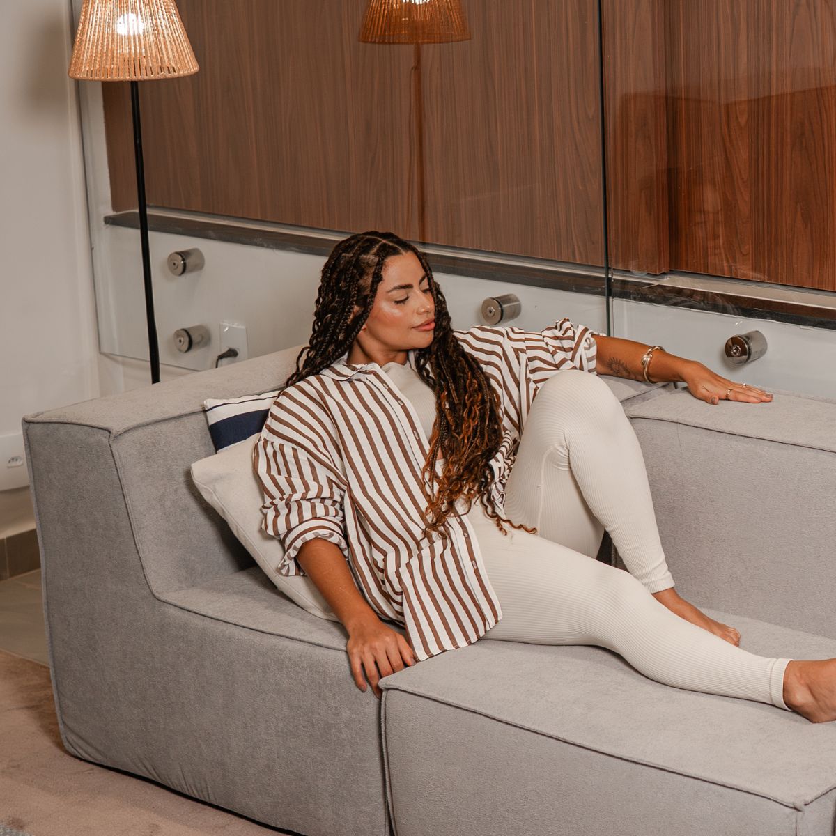 Sofá Modular Flow Boucle Cinza - 3 Lugares - 2 Cantos com 3 Apoio de Pé