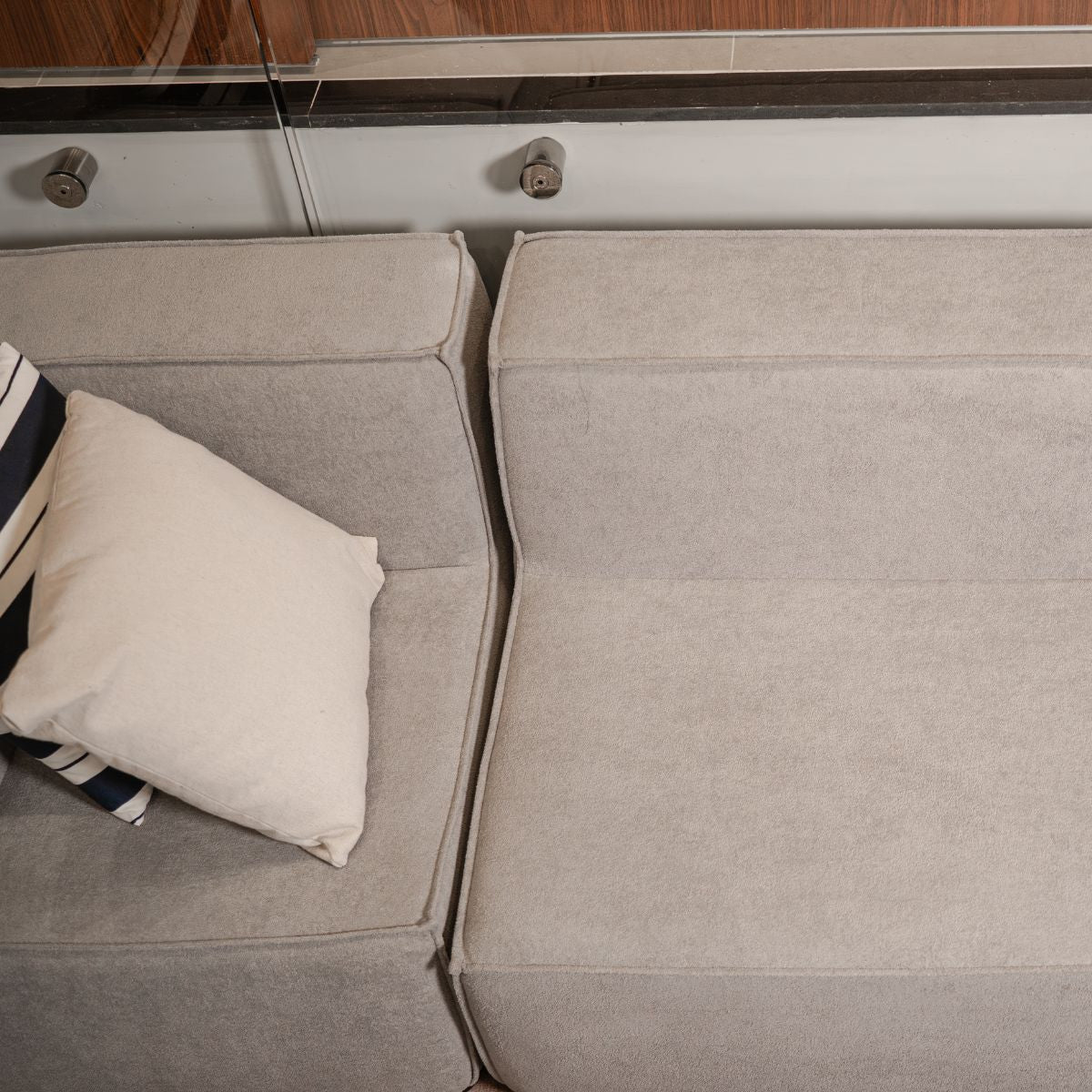 Sofá Modular Flow 2 Lugares 2 Cantos em  Boucle Cinza