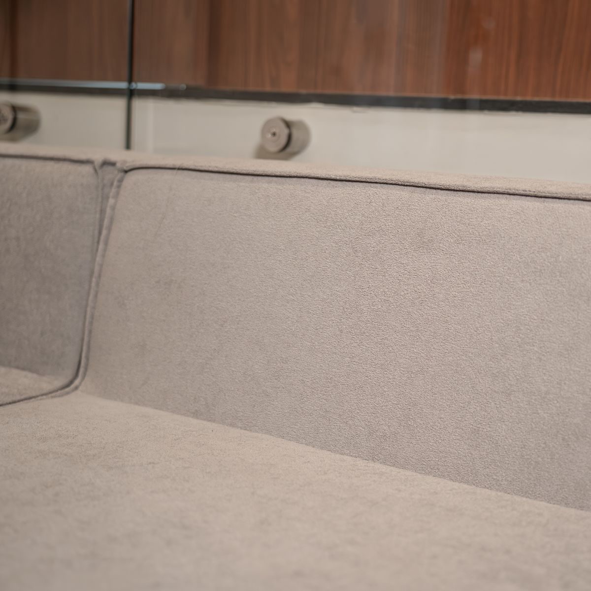 Sofá Modular Flow 4 Lugares 1 Canto em Boucle Cinza