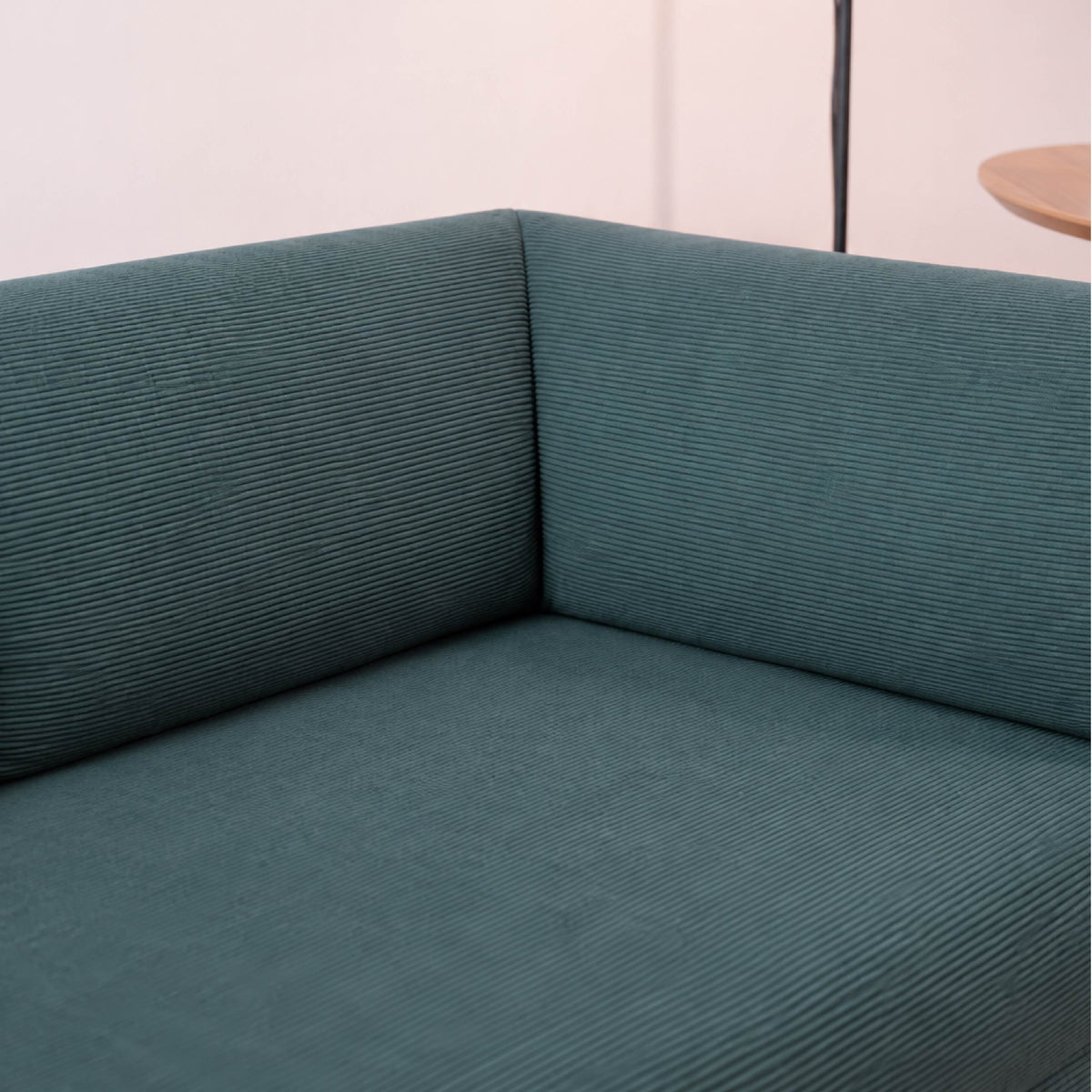 Sofá Cama Flowin com 1 Apoio de Pé em Cotele Verde Musgo