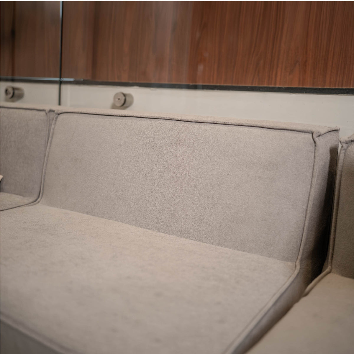Sofá Modular Flow 4 Lugares 2 Cantos em Boucle Cinza