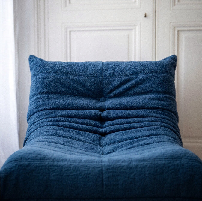 Poltrona Liv em Boucle Azul Marinho
