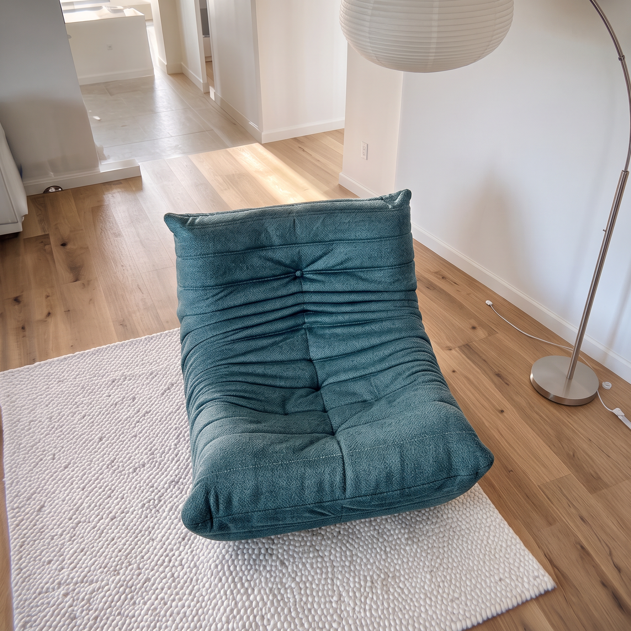 Poltrona Liv em Boucle Cloud Touch Ocean