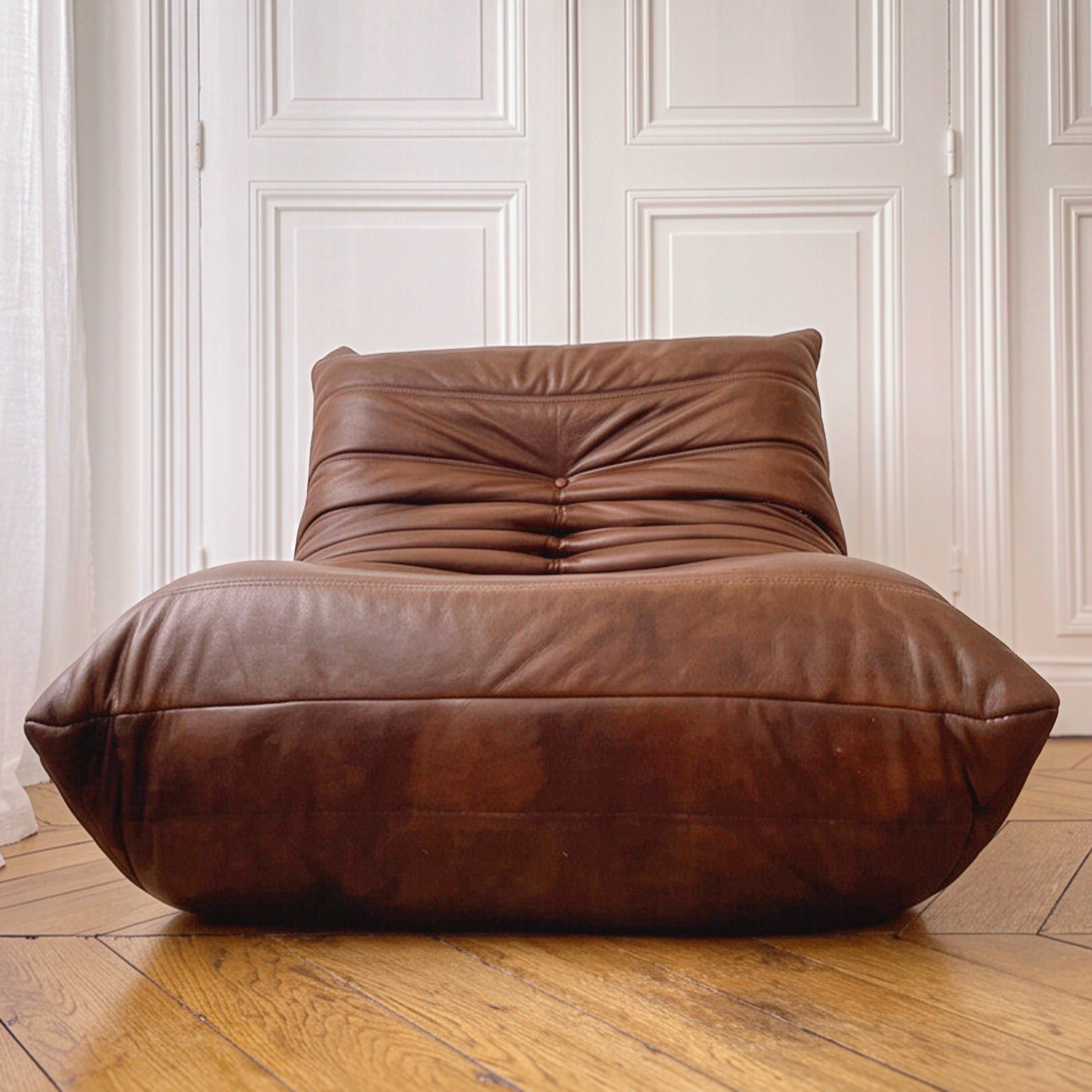 Poltrona Liv em Poli-Couro Coffee