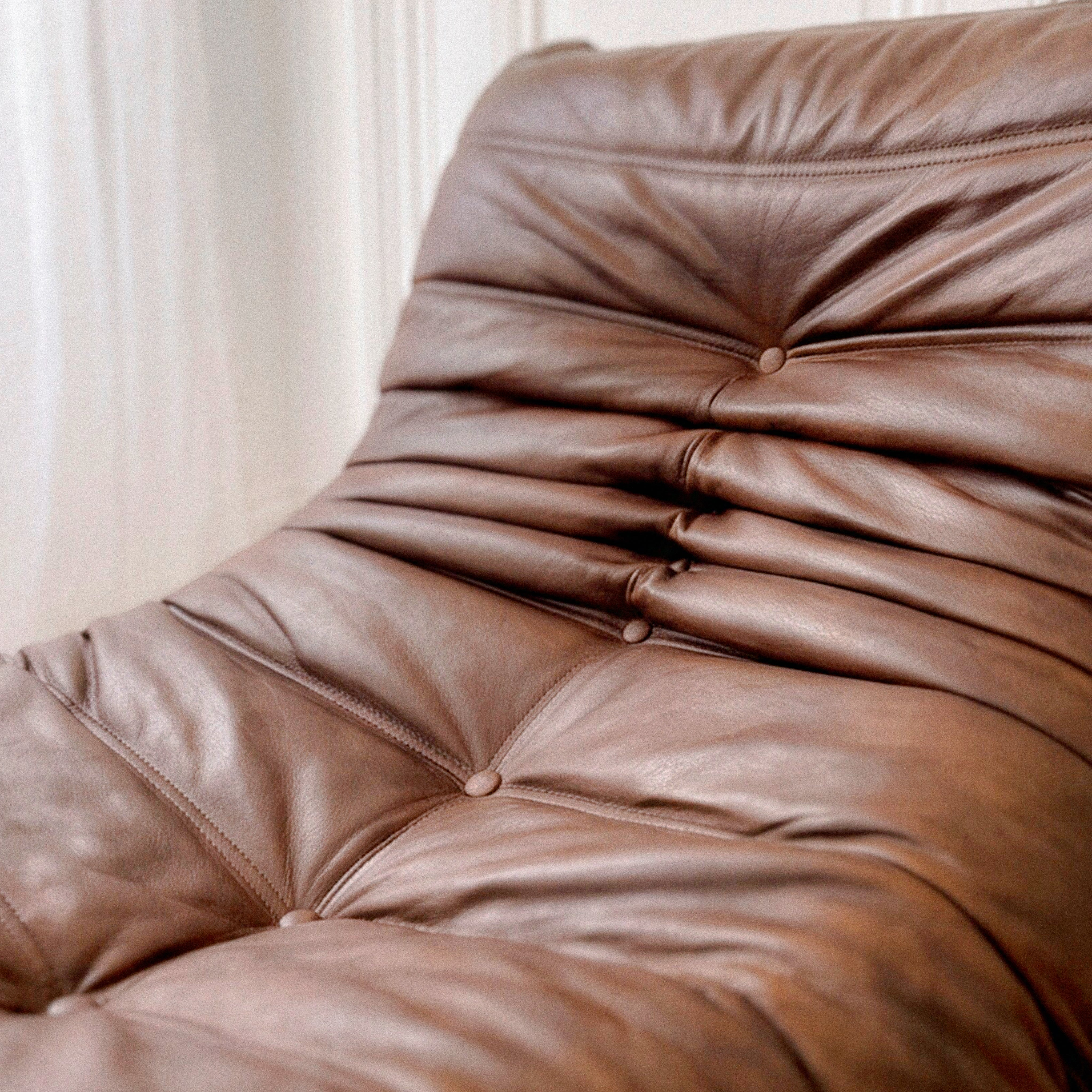 Poltrona Liv em Poli-Couro Coffee