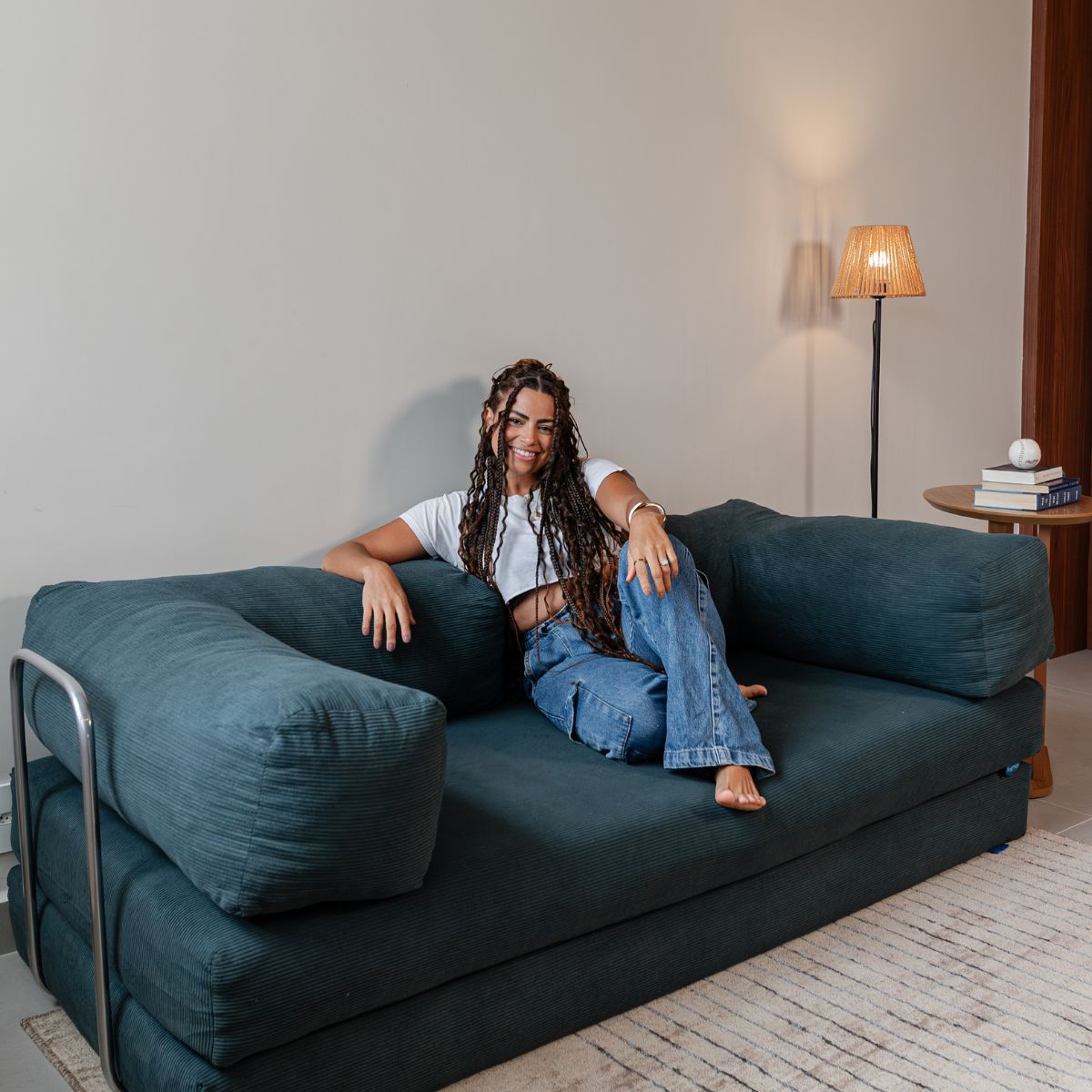 Sofá-Cama Flowin Cotelê com Apoio de Pé - Verde Musgo