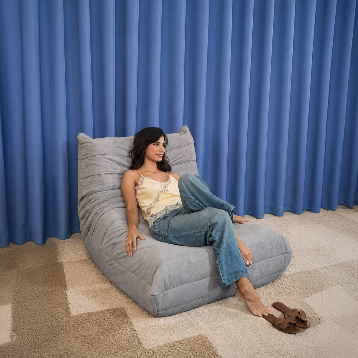 Poltrona Liv em Boucle Cinza