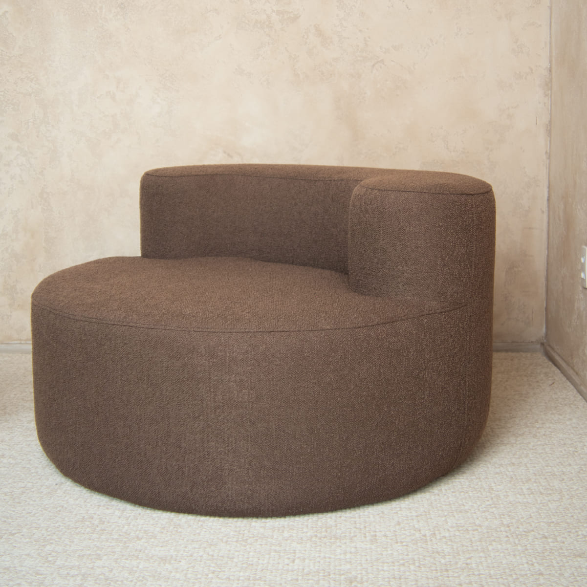 Poltrona Luna em Boucle Plus Marrom